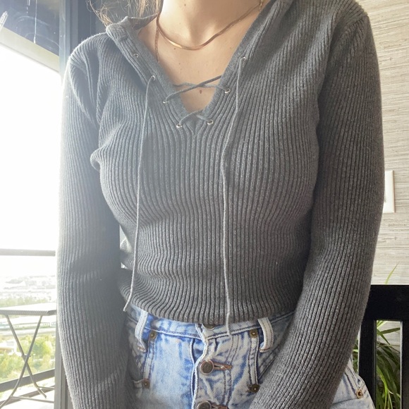 Smart Set Rib-Knit Gray Hooded Sweater - Picture 3 of 4